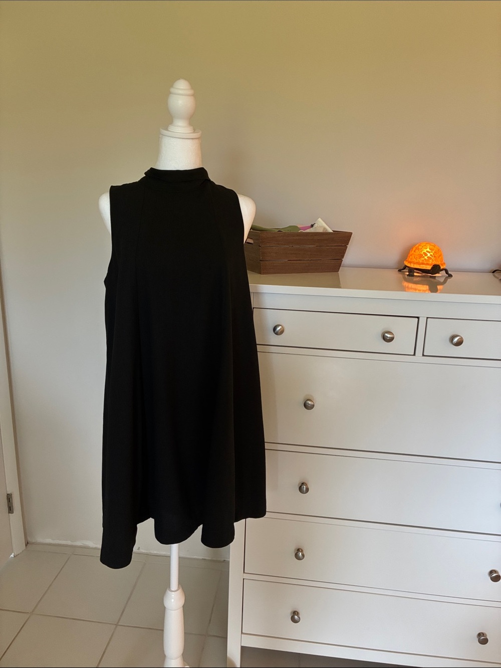 SHEIN Black Sleeveless Mock Neck Swing Mini Dress